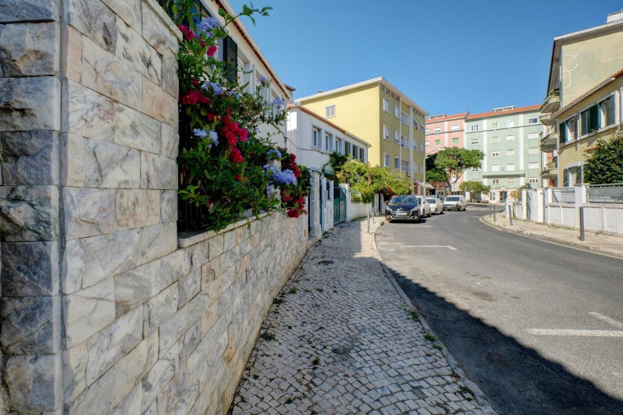 Comfortable Town House In Quiet Area By Lovelystay Lisbona Esterno foto