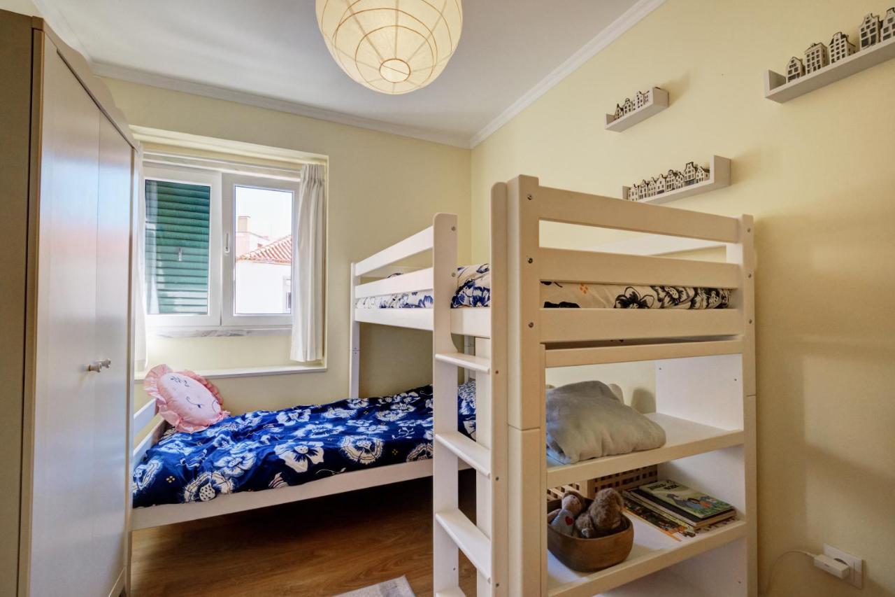 Comfortable Town House In Quiet Area By Lovelystay Lisbona Esterno foto