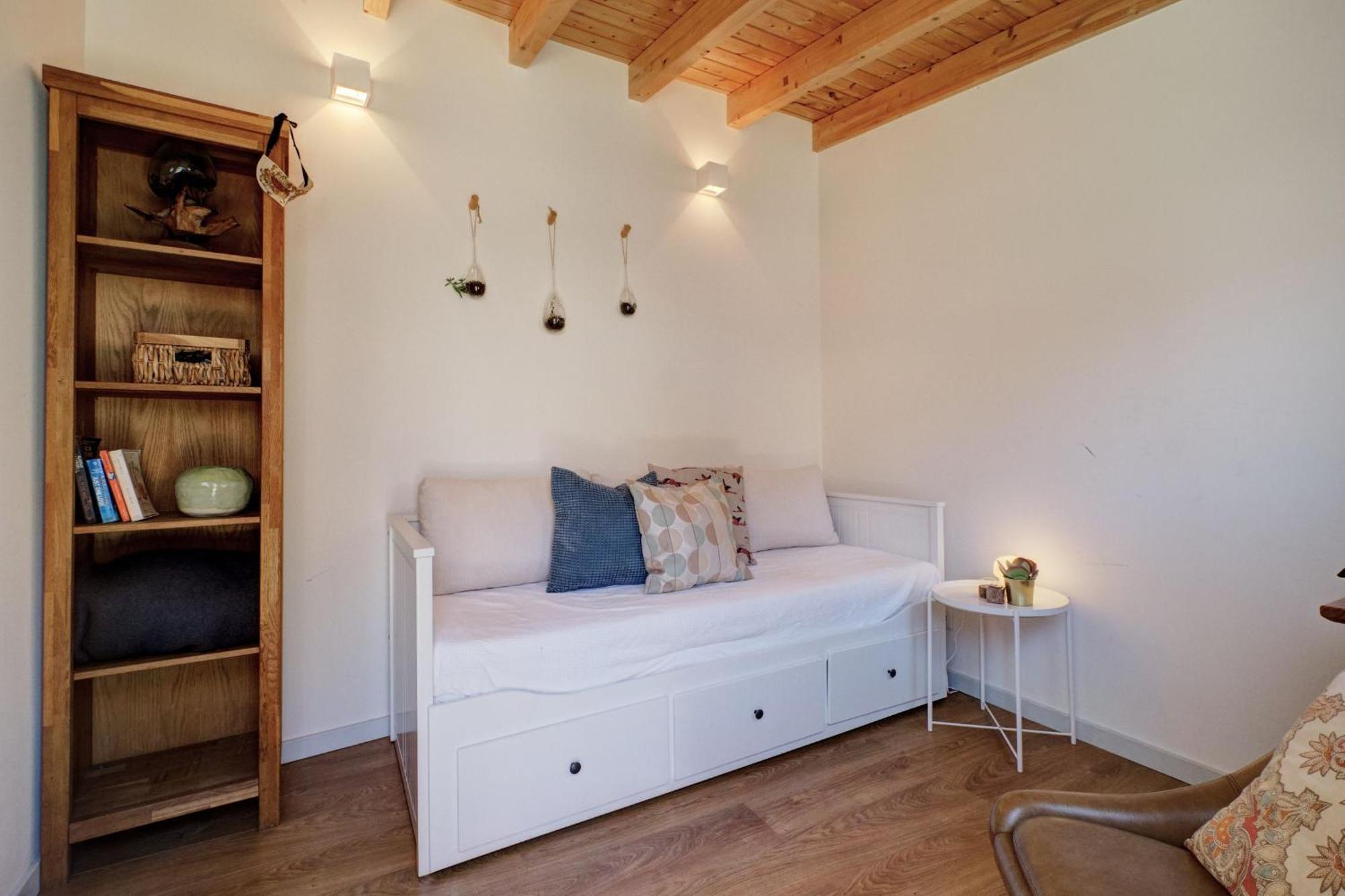 Comfortable Town House In Quiet Area By Lovelystay Lisbona Esterno foto